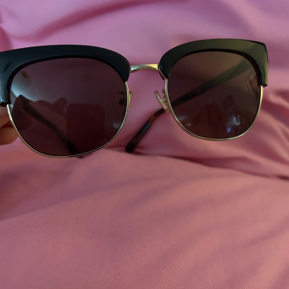 Coach Sunglasses ?️ Excellent Condition